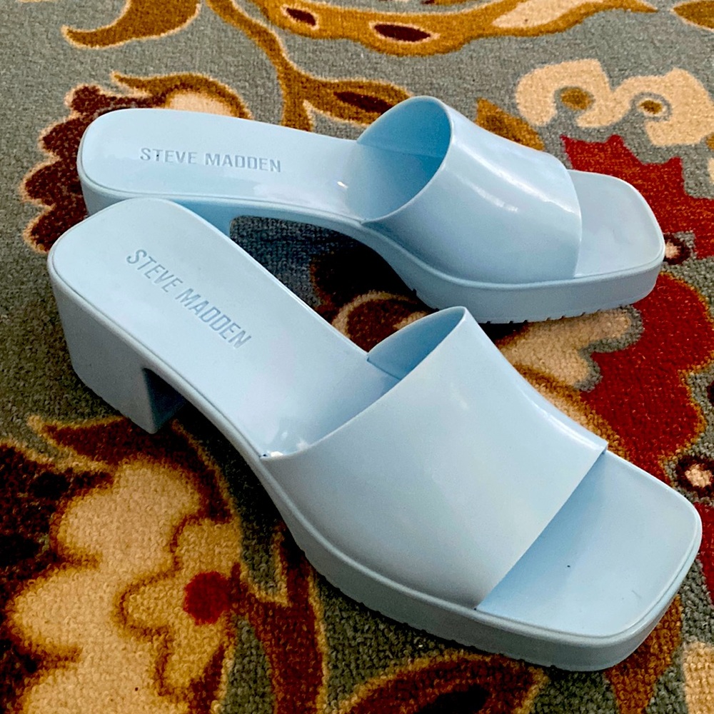 Steve Madden Harlin Light Blue Open Rounded Toe Slide-Sandals Light Blue Size 8